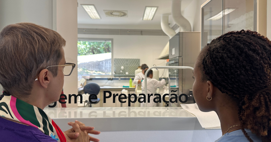 AdDP acolhe estagiária da Girl MOVE Academy